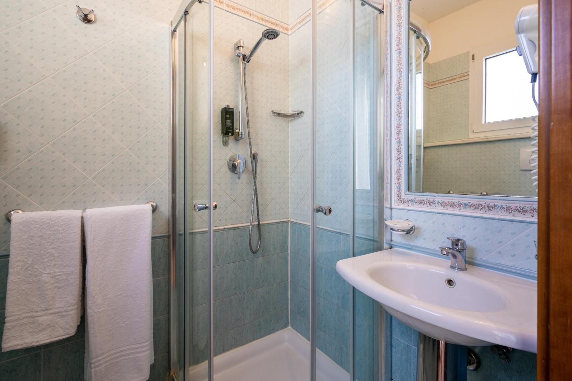 Hotel Agostini Bellaria-Igea Marina Extérieur photo